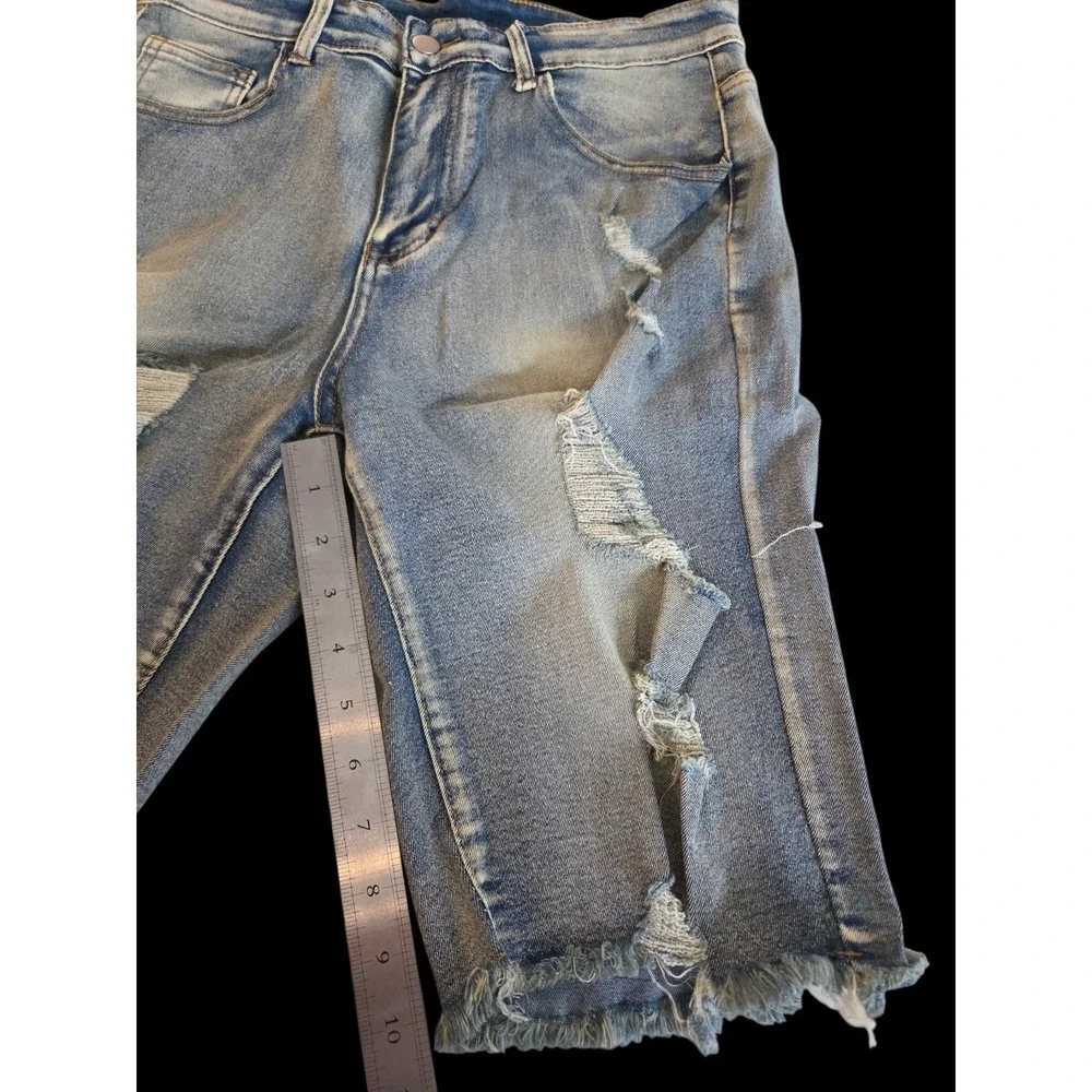 Mens Distressed‎ Denim Shorts Light Blue Wash Frayed Hem Size 30